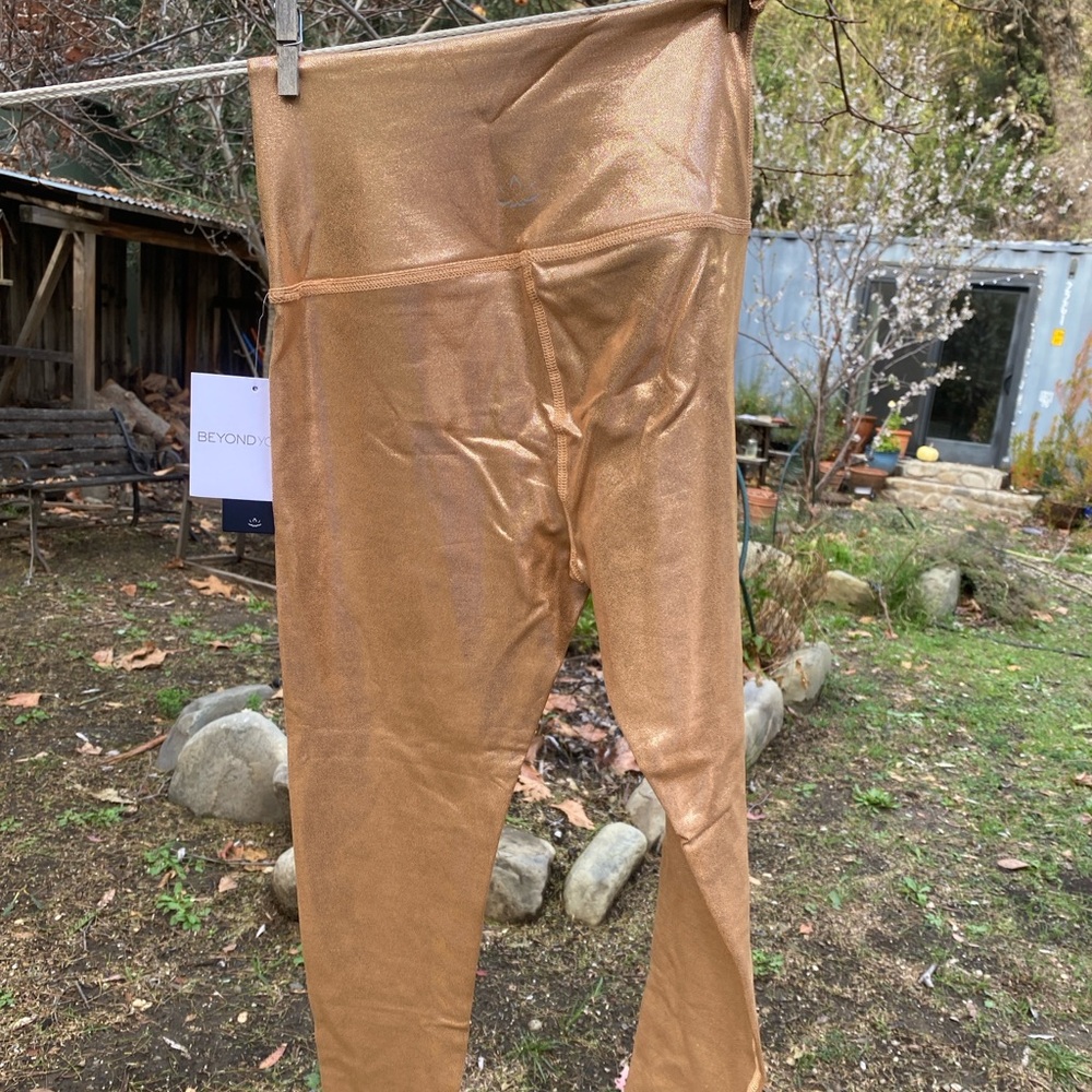 Beyond Yoga Bronze Leggings